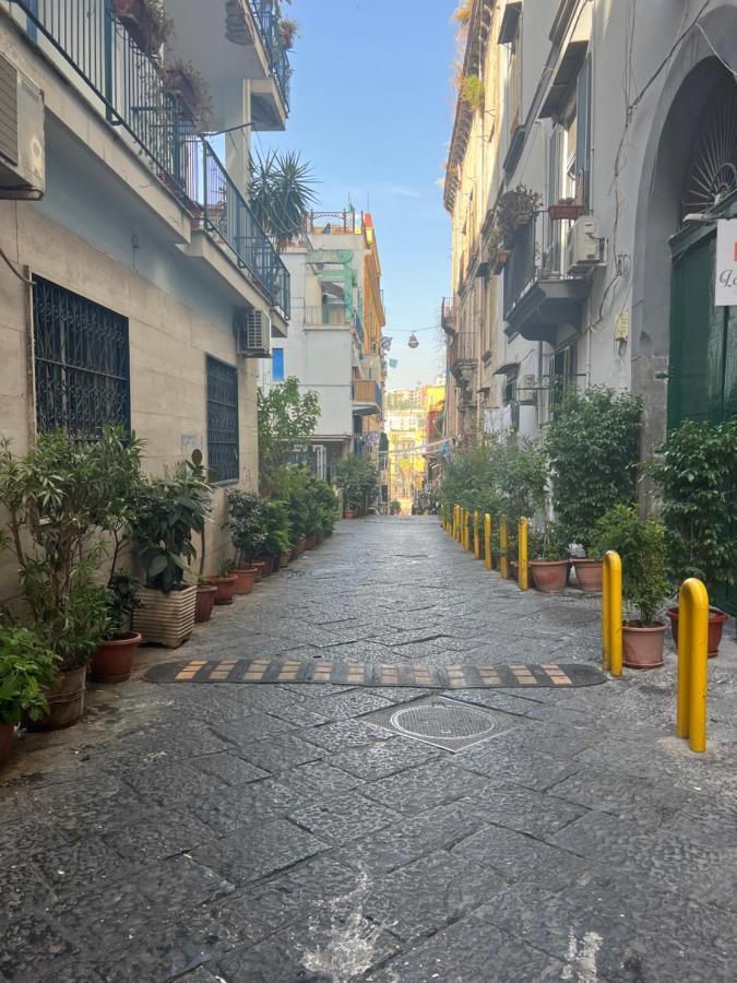La Limonaia Di Chiaia Naples